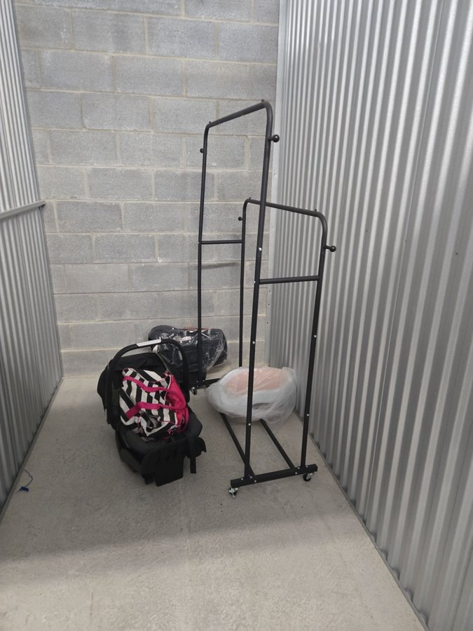 5 x 10 storage unit in Baltimore, MD