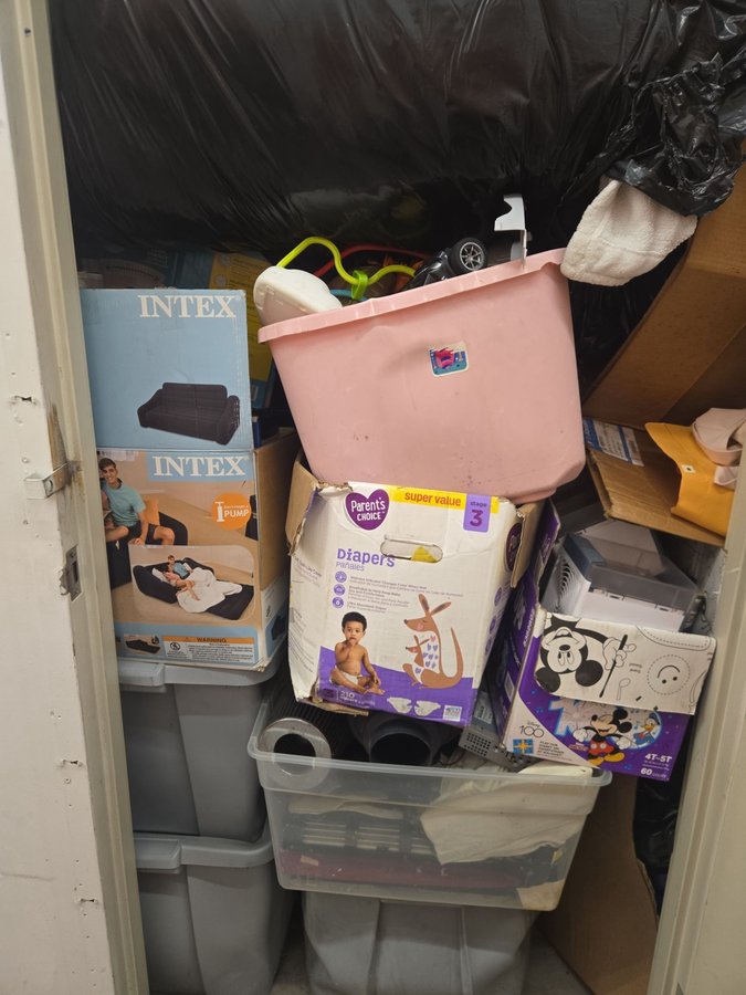 5 x 10 storage unit in Baltimore, MD