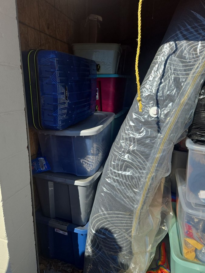 5 x 10 storage unit in Baltimore, MD