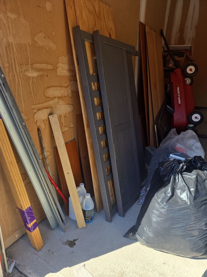 10 x 15 storage unit in Baltimore, MD