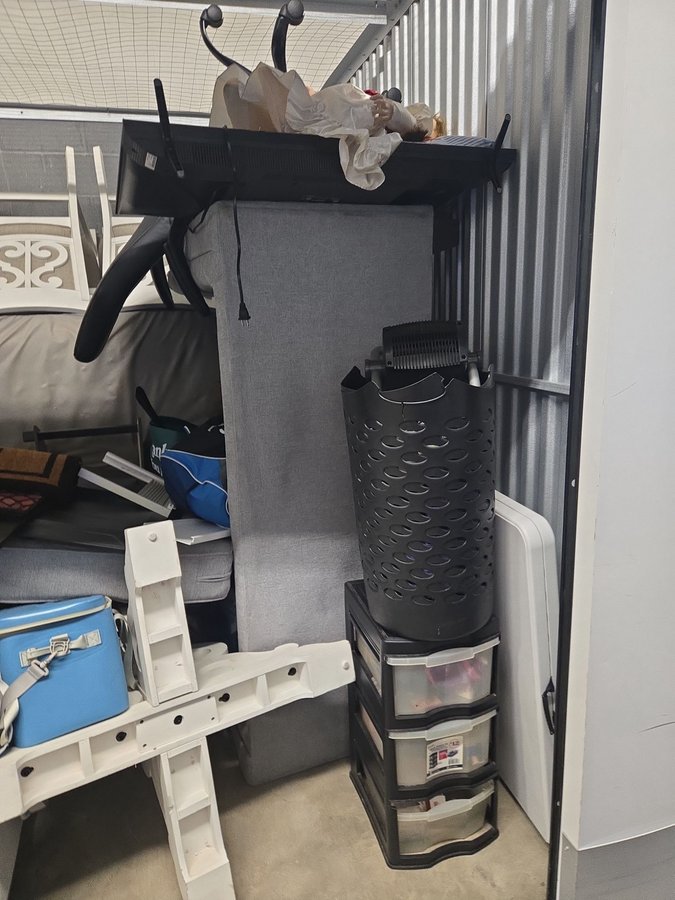 10 x 15 storage unit in Baltimore, MD
