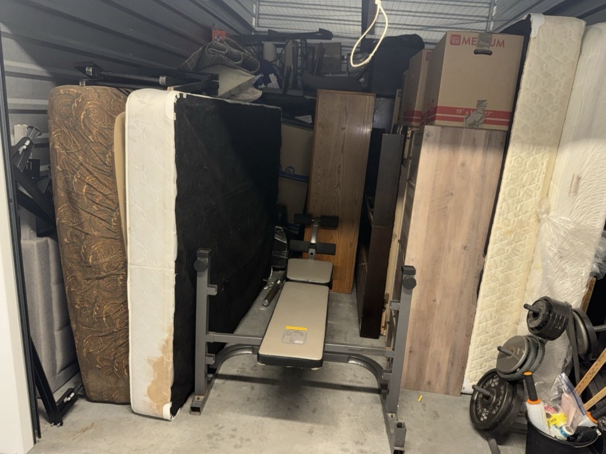 10 x 15 storage unit in Woodlawn, MD