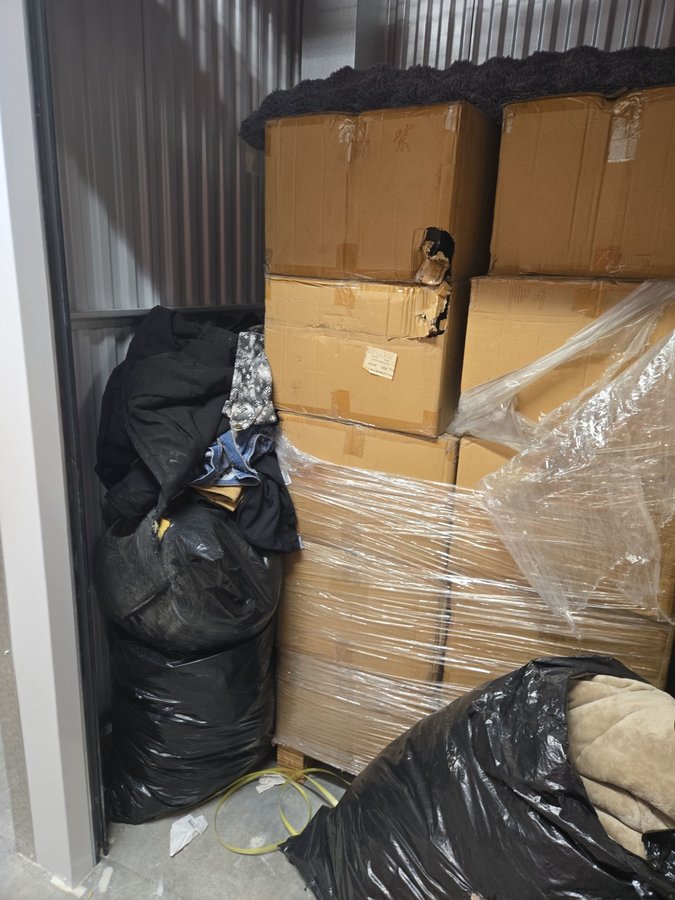 10 x 5 storage unit in Columbia, MD