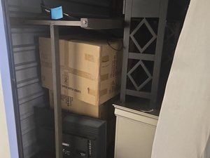 10 x 10 storage unit in Woodlawn, MD