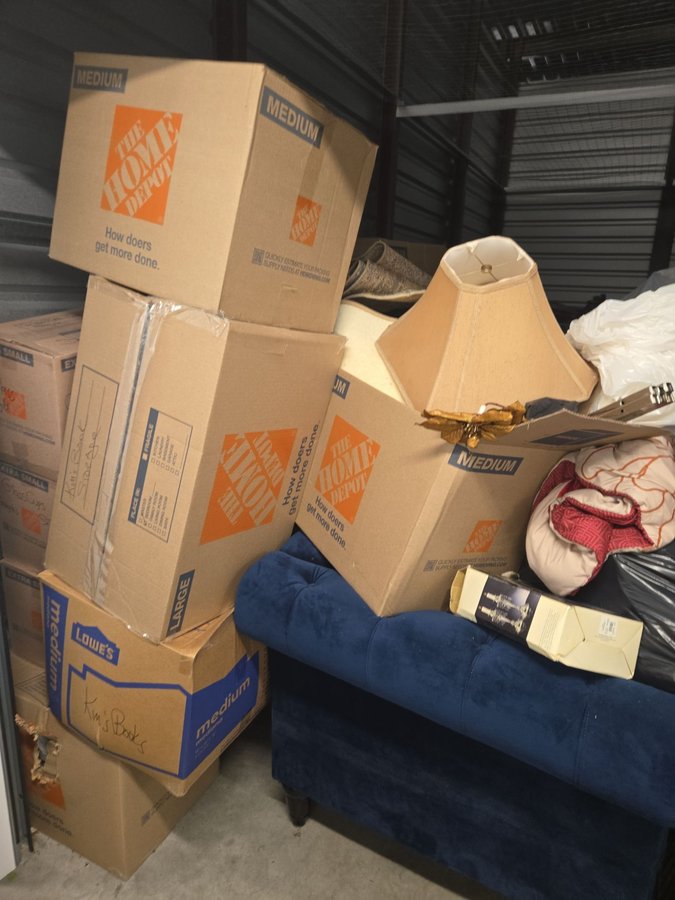 10 x 20 storage unit in Woodlawn, MD