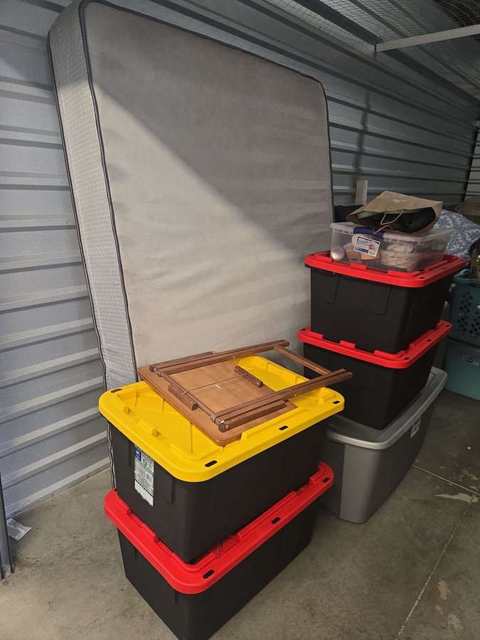 10 x 20 storage unit in Woodlawn, MD