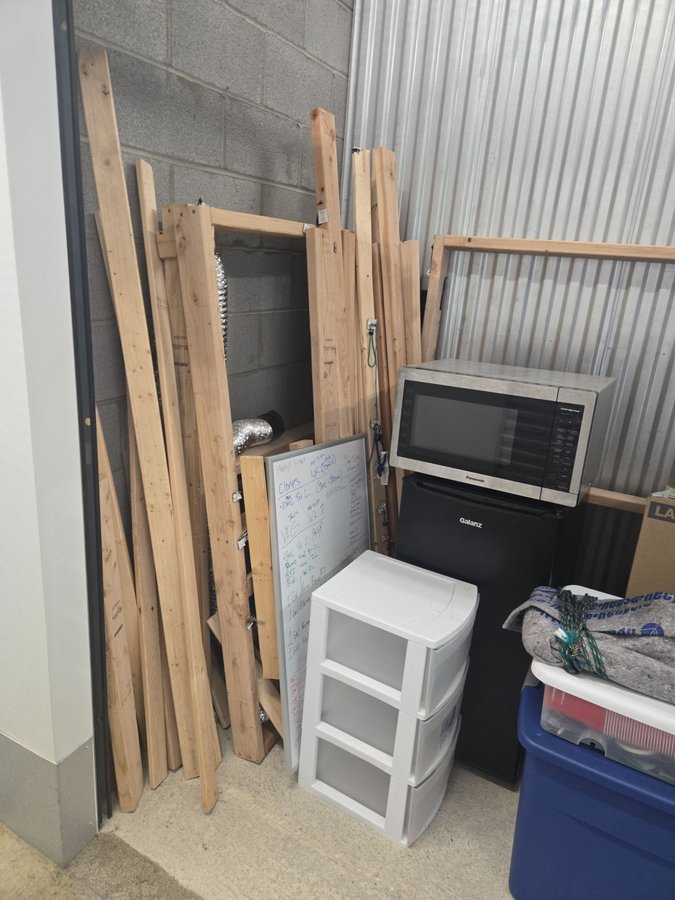 5 x 10 storage unit in Baltimore, MD