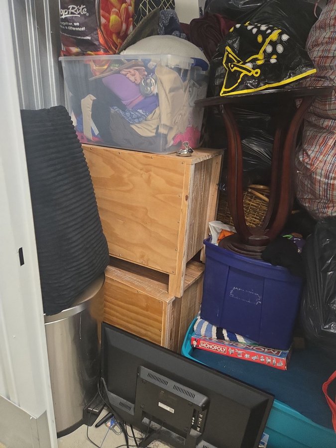 5 x 10 storage unit in Baltimore, MD