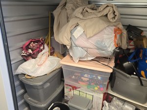 10 x 5 storage unit in Woodlawn, MD