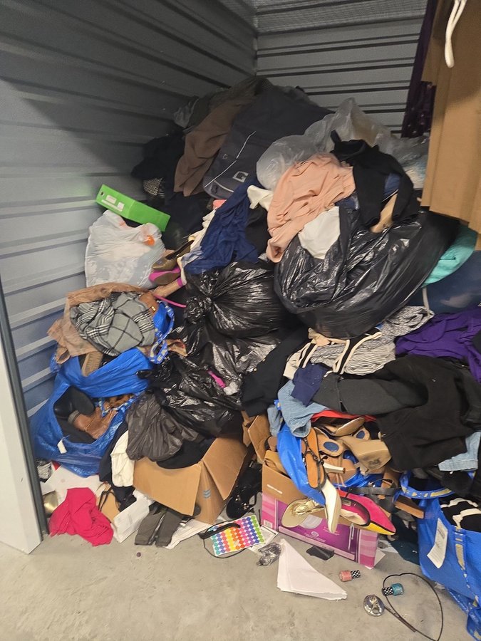 10 x 10 storage unit in Woodlawn, MD