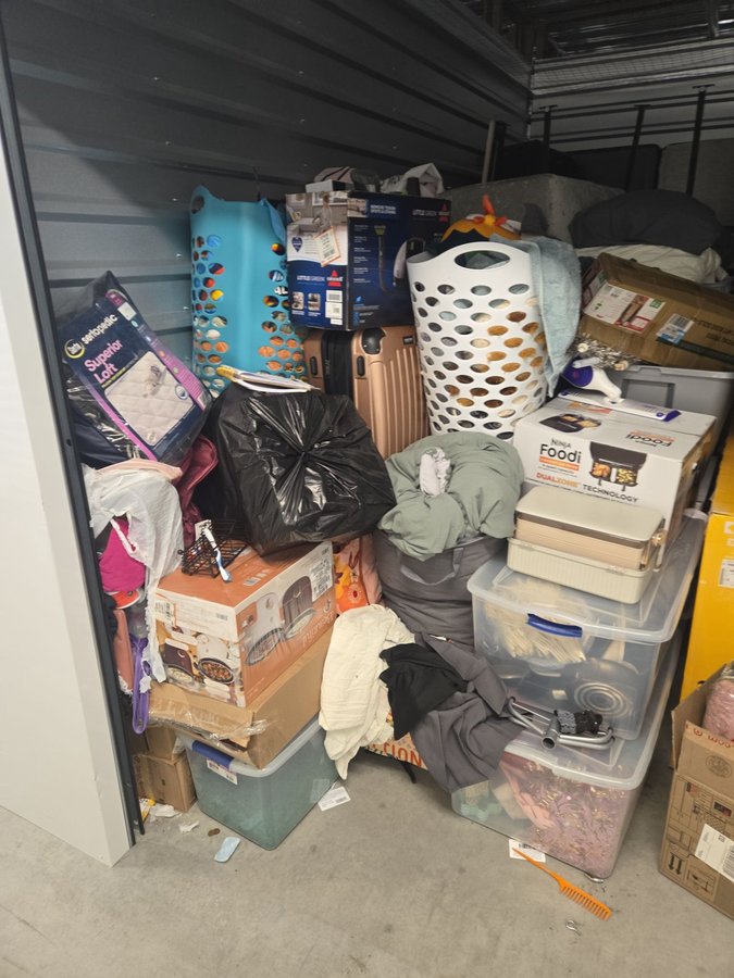10 x 15 storage unit in Woodlawn, MD