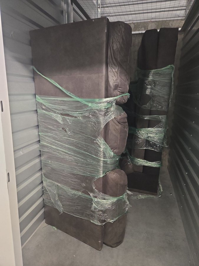 5 x 10 storage unit in Woodlawn, MD