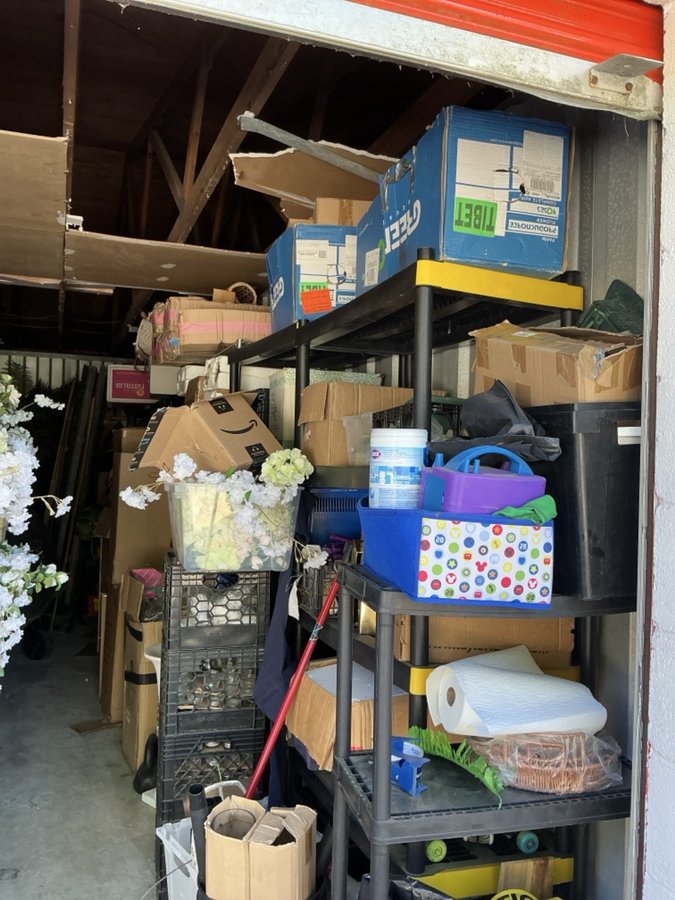 10 x 25 storage unit in Silver Spring, MD