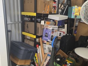 10 x 10 storage unit in Baltimore, MD
