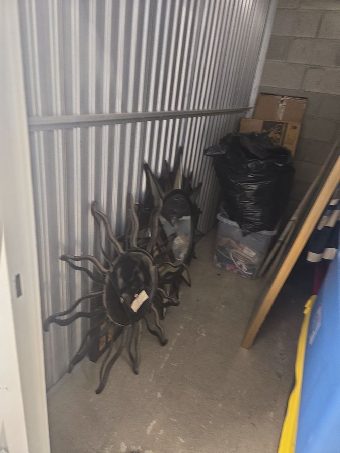 5 x 10 storage unit in Baltimore, MD
