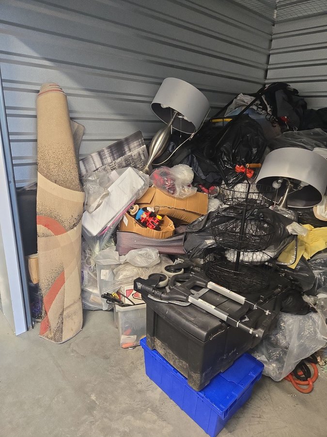 10 x 10 storage unit in Woodlawn, MD