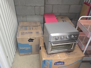 5 x 5 storage unit in Baltimore, MD