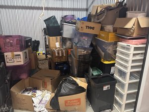 10 x 10 storage unit in Parkville, MD