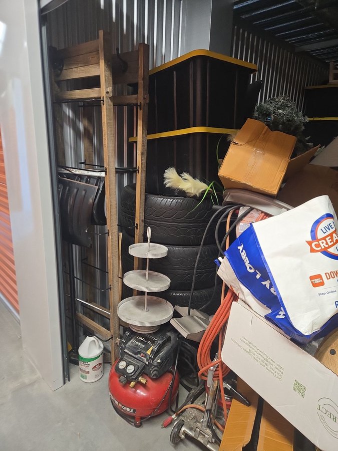 10 x 15 storage unit in Owings Mills, MD