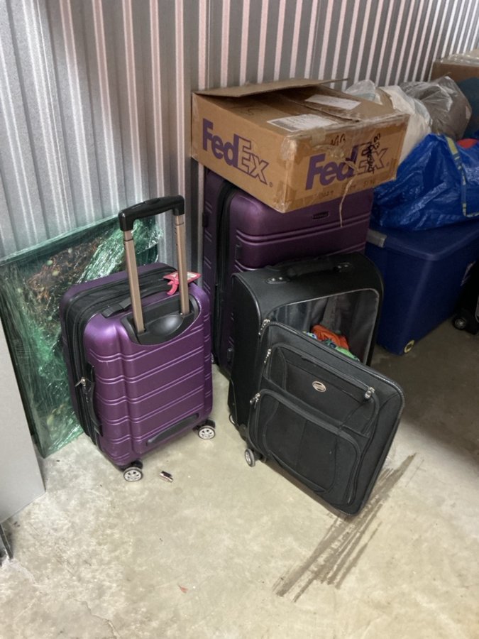 10 x 10 storage unit in College Park, MD