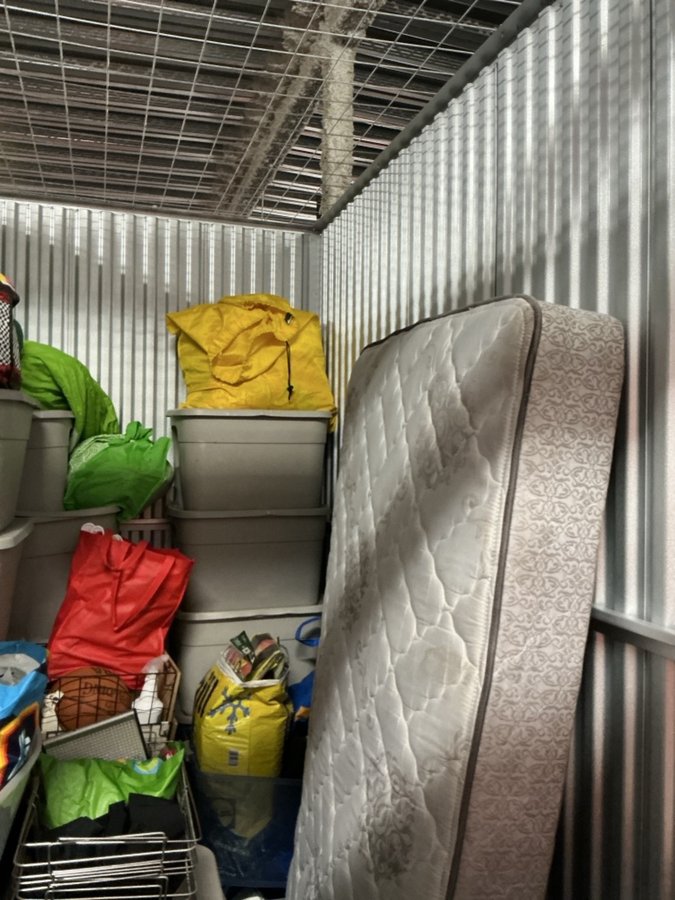 5 x 10 storage unit in College Park, MD