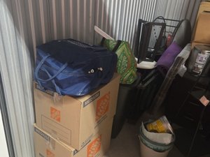 10 x 10 storage unit in Parkville, MD