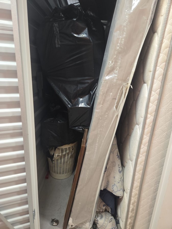 5 x 10 storage unit in Timonium, MD