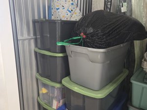 7 x 10 storage unit in Baltimore, MD