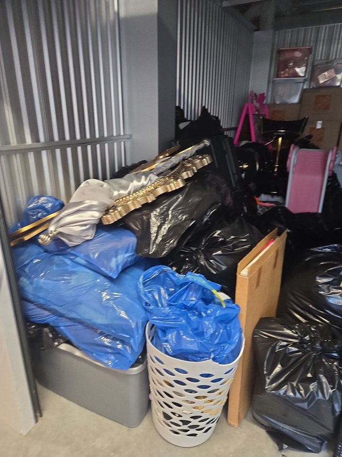 10 x 15 storage unit in Owings Mills, MD