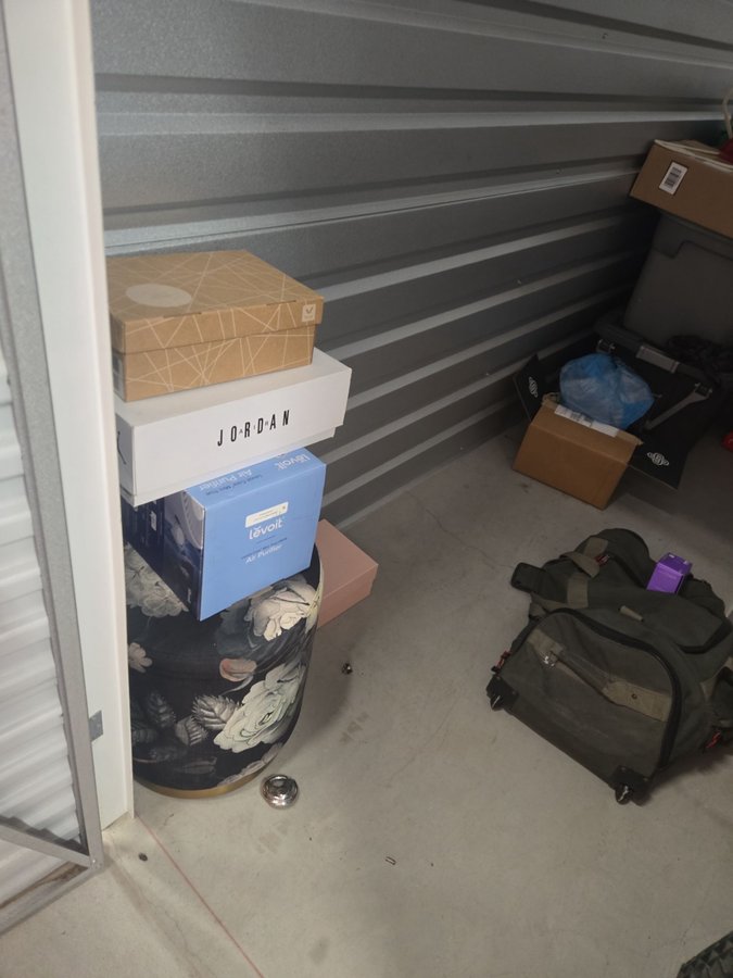 5 x 10 storage unit in Timonium, MD