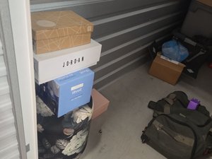 5 x 10 storage unit in Timonium, MD