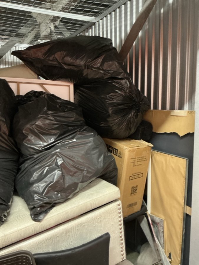 10 x 10 storage unit in College Park, MD