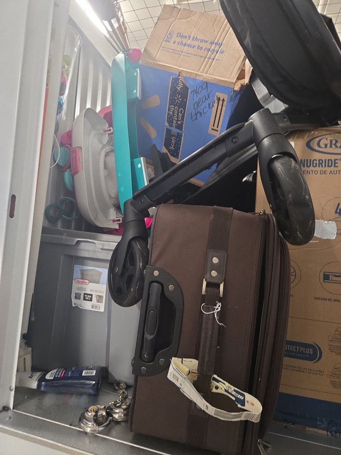 5 x 5 storage unit in Laurel, MD