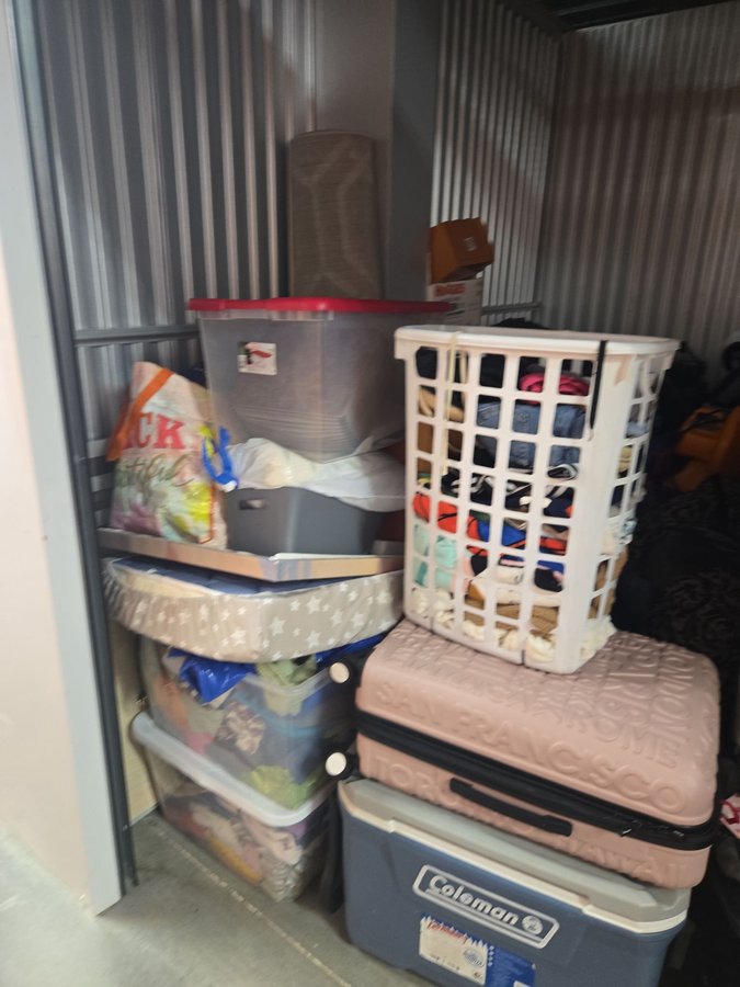 10 x 10 storage unit in Owings Mills, MD