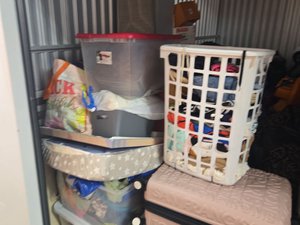 10 x 10 storage unit in Owings Mills, MD