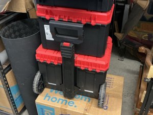 10 x 10 storage unit in Laurel, MD