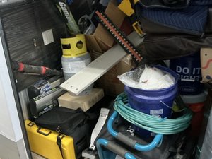10 x 10 storage unit in Laurel, MD