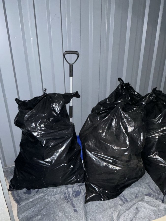 10 x 10 storage unit in Silver Spring, MD