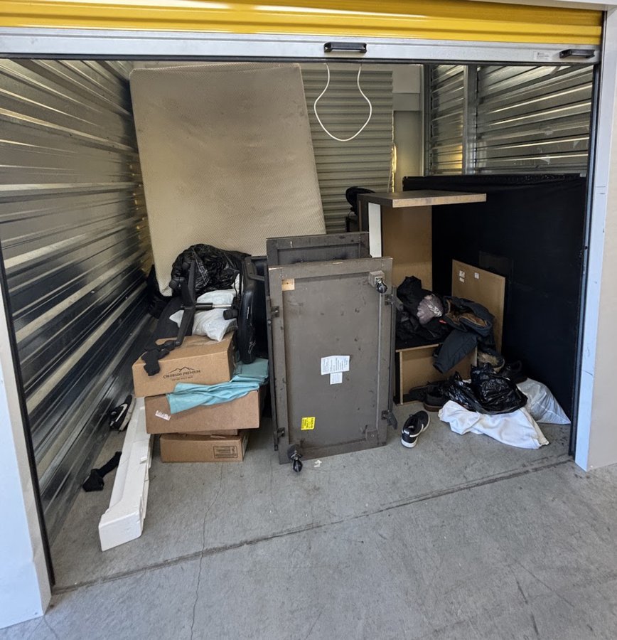 10 x 7 storage unit in Tacoma, WA