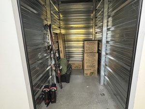 10 x 12 storage unit in Tacoma, WA