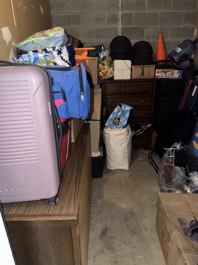 8 x 10 storage unit in Herndon, VA