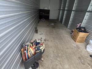 10 x 30 storage unit in Puyallup, WA