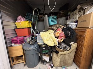 10 x 10 storage unit in Puyallup, WA