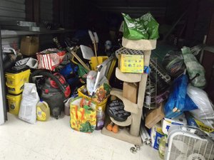 10 x 15 storage unit in Hewlett, NY