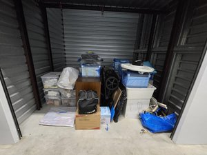 10 x 10 storage unit in Jersey City, NJ