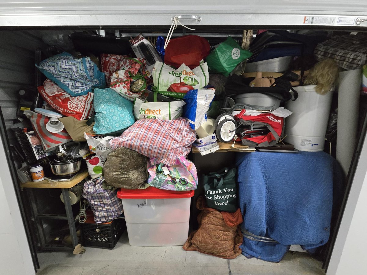 10 x 10 storage unit in Jersey City, NJ