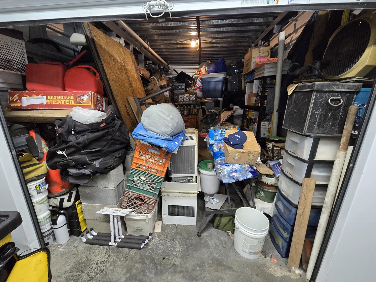 10 x 20 storage unit in Jersey City, NJ