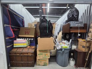10 x 25 storage unit in Hyattsville, MD