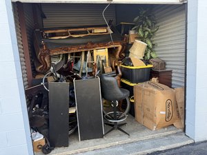 10 x 15 storage unit in Livonia, MI