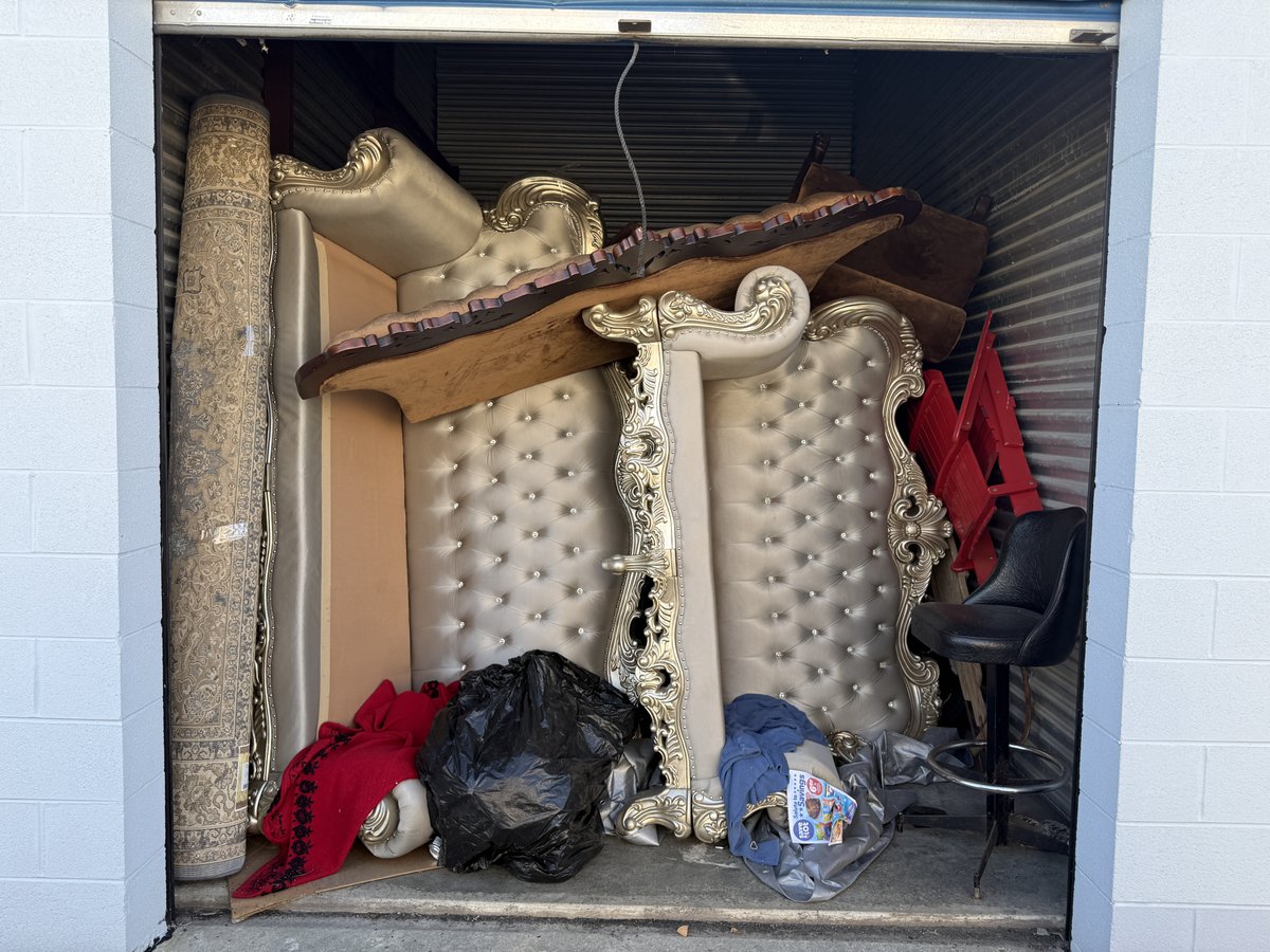 10 x 15 storage unit in Livonia, MI